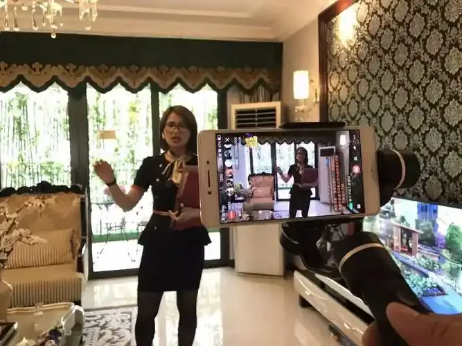 私密直播全婐app免费版用户评价头像